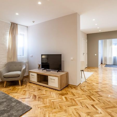 Apartmani Studio Zrenjanin Zewnętrze zdjęcie